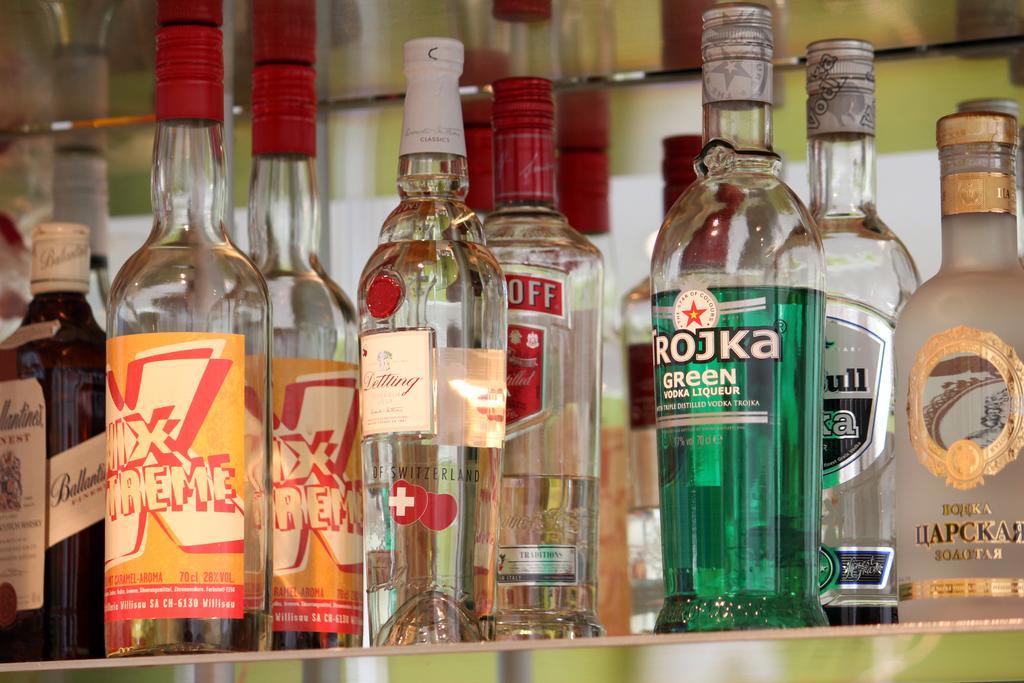 费霍夫酒店 萨斯费 外观 照片